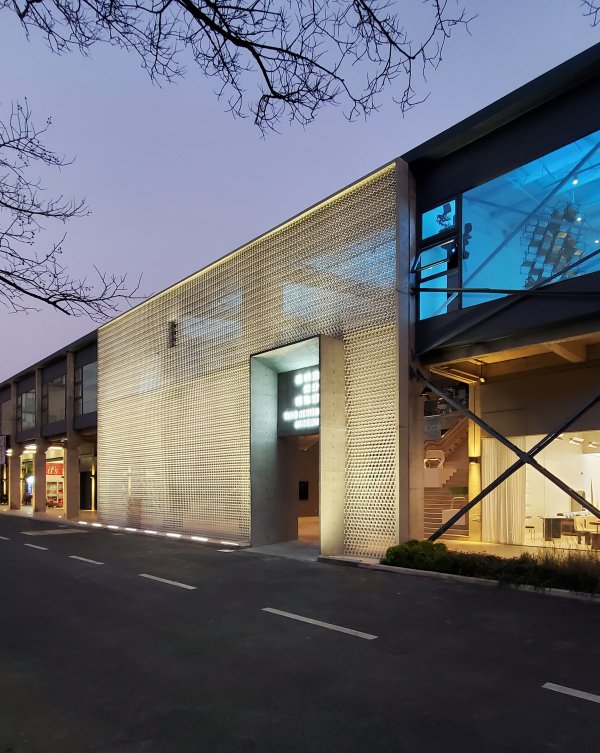 九融配资 创办国内首个私人设计博物馆，他关注社会层面的善意设计